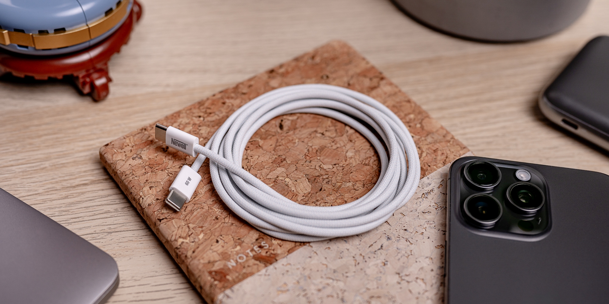 Newell-USB-C-USB-C-60-W-kabel-2-m-bílý-5